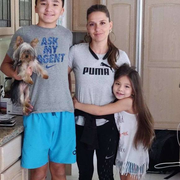 Meet your Posher, Lilyana - Picture 1 of 1